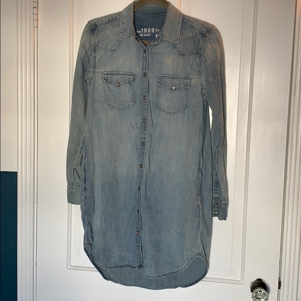 Gap 1969 western inspired shirt dress with snaps
